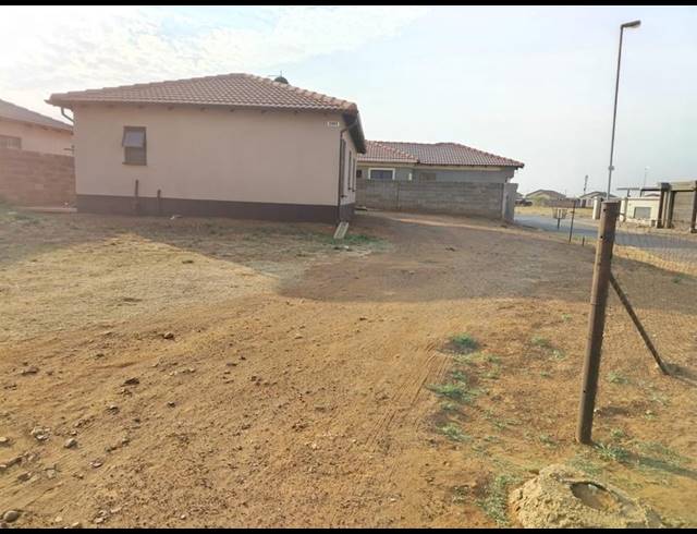 3 BEDROOM HOUSE FOR SALE IN WINDMILL PARK